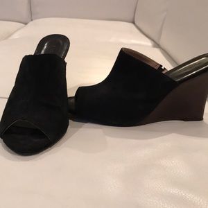 EUC Firth Black suede wedges. Size 9.